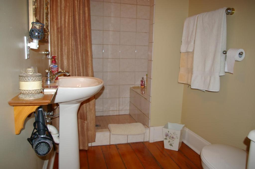 Royal Manor Bed & Breakfast Niagara-on-the-Lake Rum bild