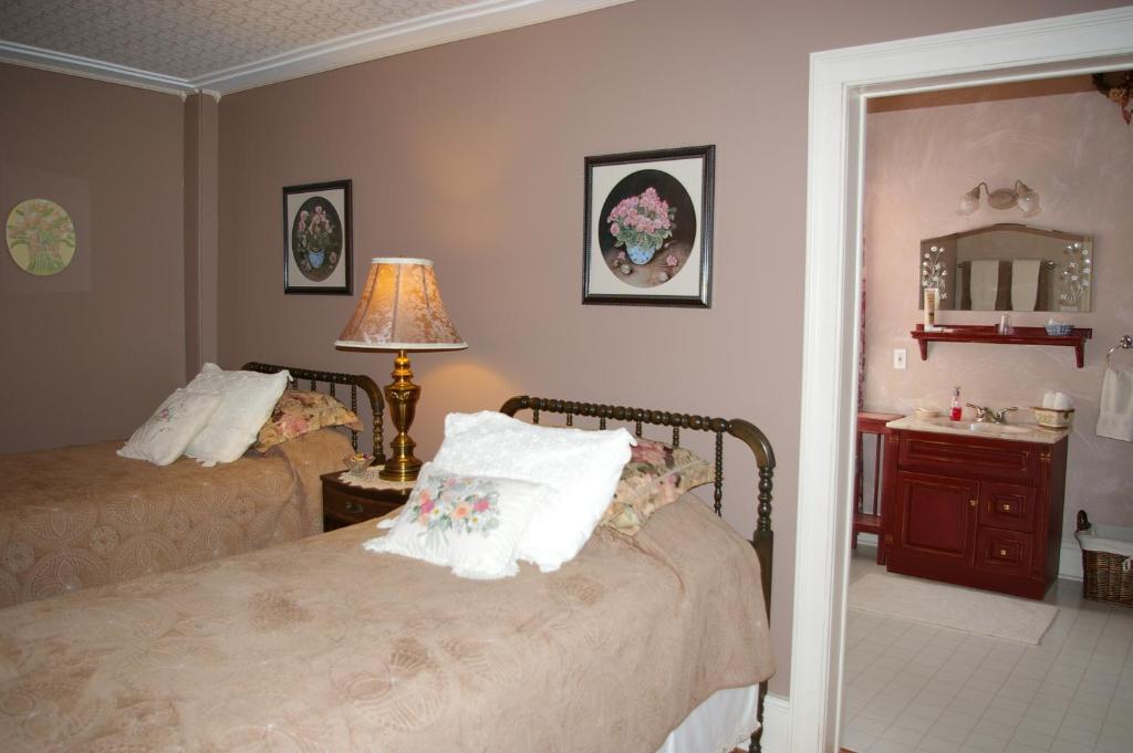 Royal Manor Bed & Breakfast Niagara-on-the-Lake Exteriör bild